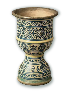 díszitett-antik-kerámia-tárgy