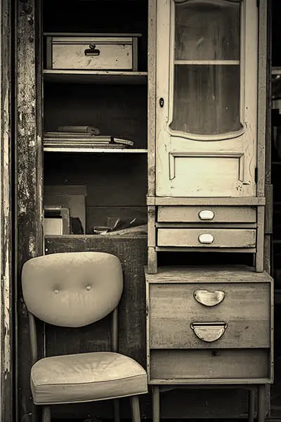 hagyatekok-felvasarlasahoz-kep-targyakkal